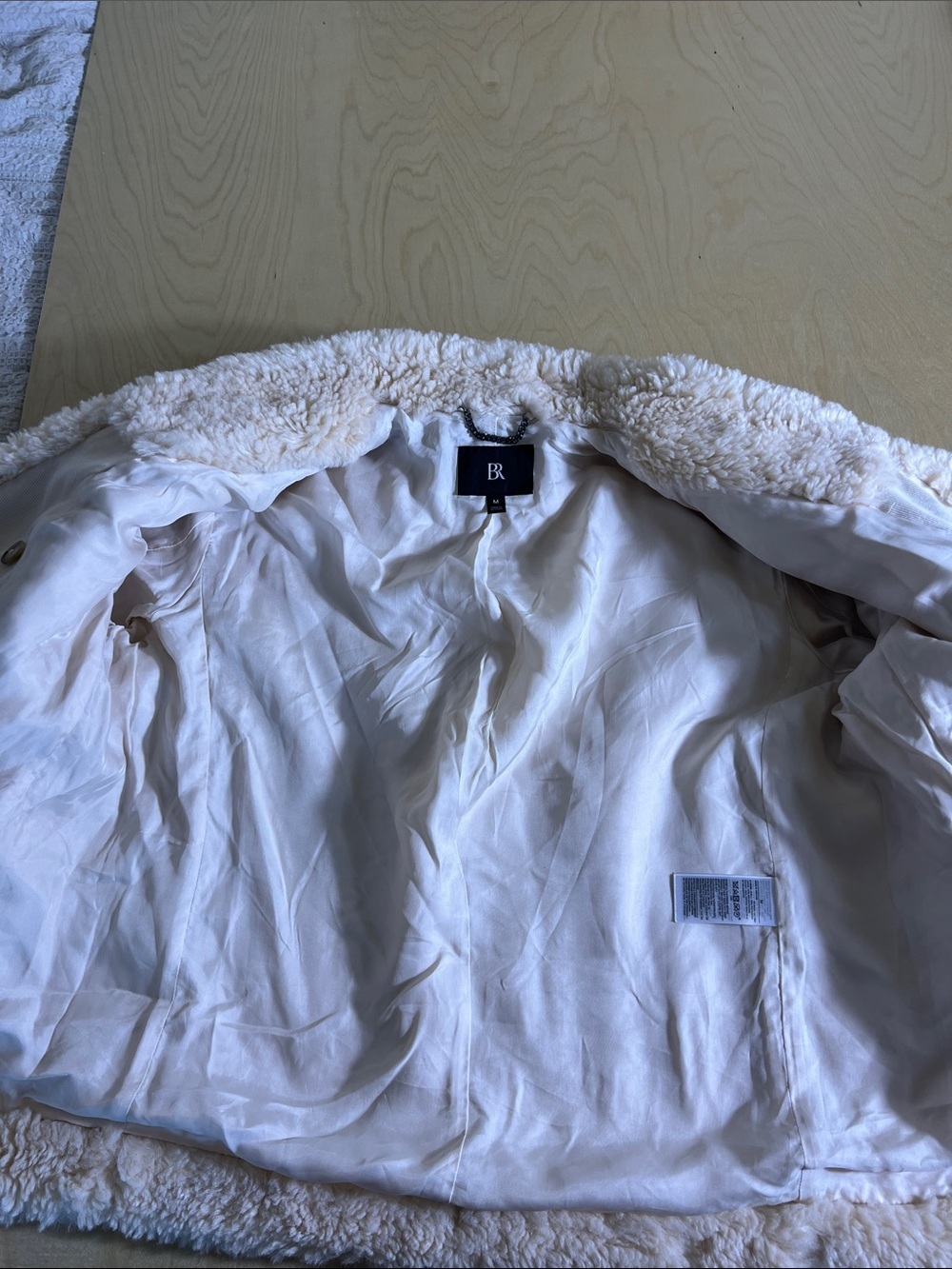 Banana Republic Plush Faux Shearling Jacket - Beige Cream size M - Picture 8 of 11